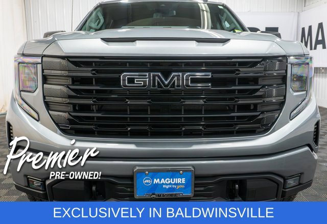 Used 2023 Sterling Metallic GMC Elevation image 3