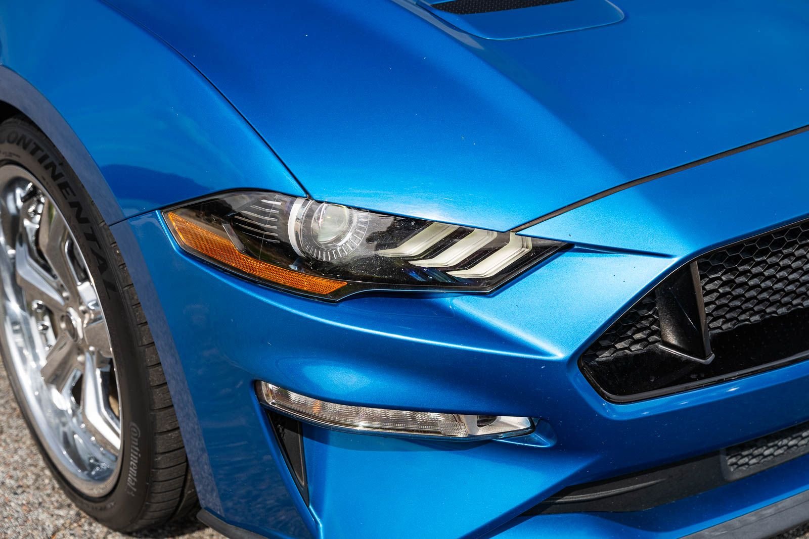 Certified Used 2019 Blue Ford GT Premium image 11