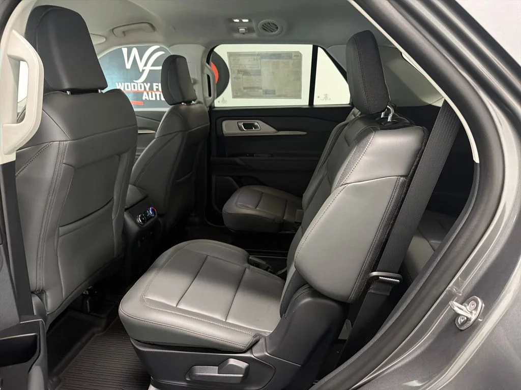 New 2026 Gray Ford Active image 13