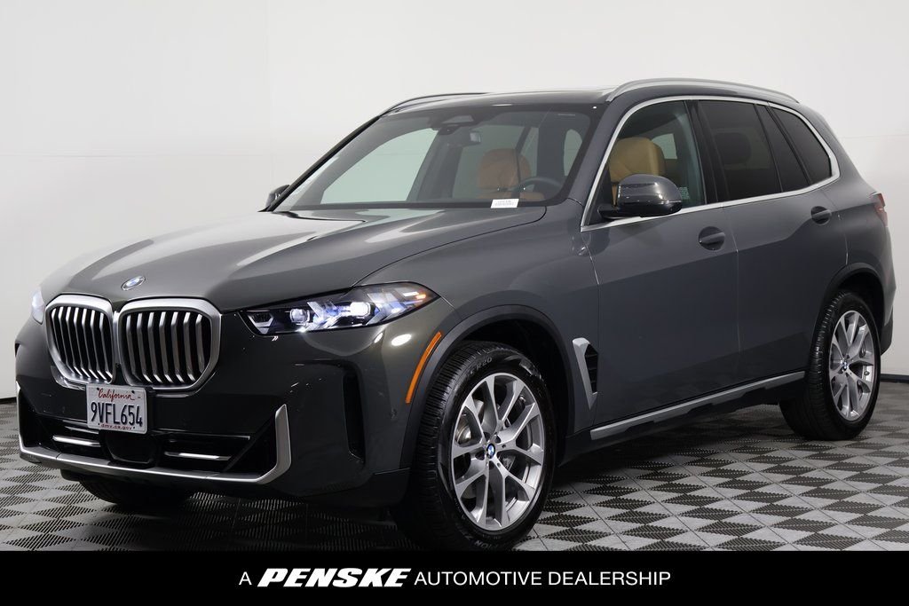 Used 2026 Gray BMW xDrive40i image 1