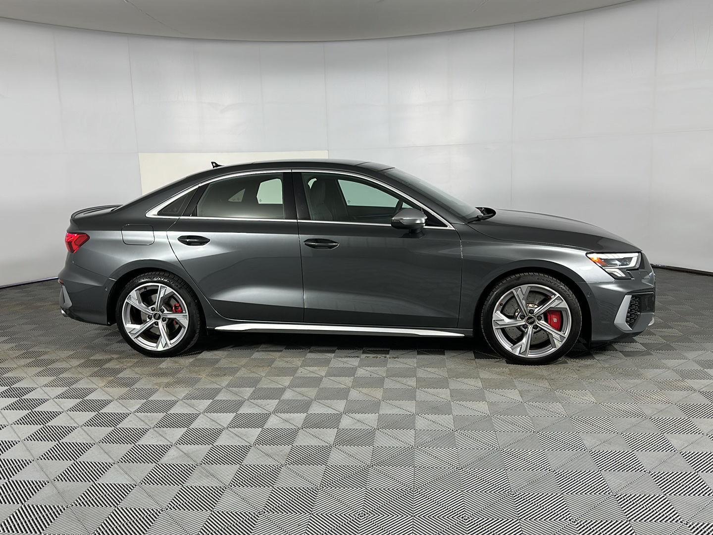 Used 2023 Daytona Gray Pearl Effect Audi Premium Plus image 4