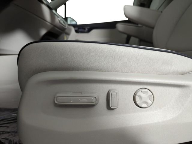 New 2026 Smoke Blue Pearl Honda Touring image 11