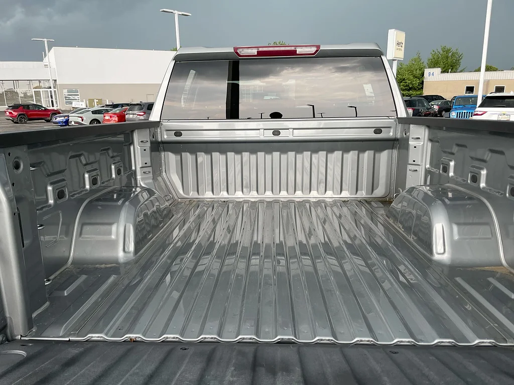Used 2023 Sterling Gray Metallic Chevrolet LT image 24