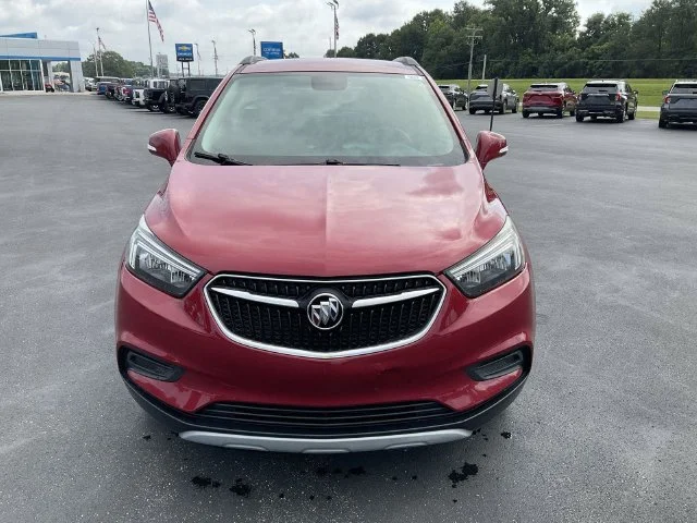 Used 2017 Red Buick Preferred image 2