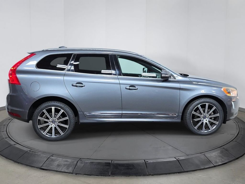 Used 2016 Gray Volvo T5 Drive-E Premier image 8