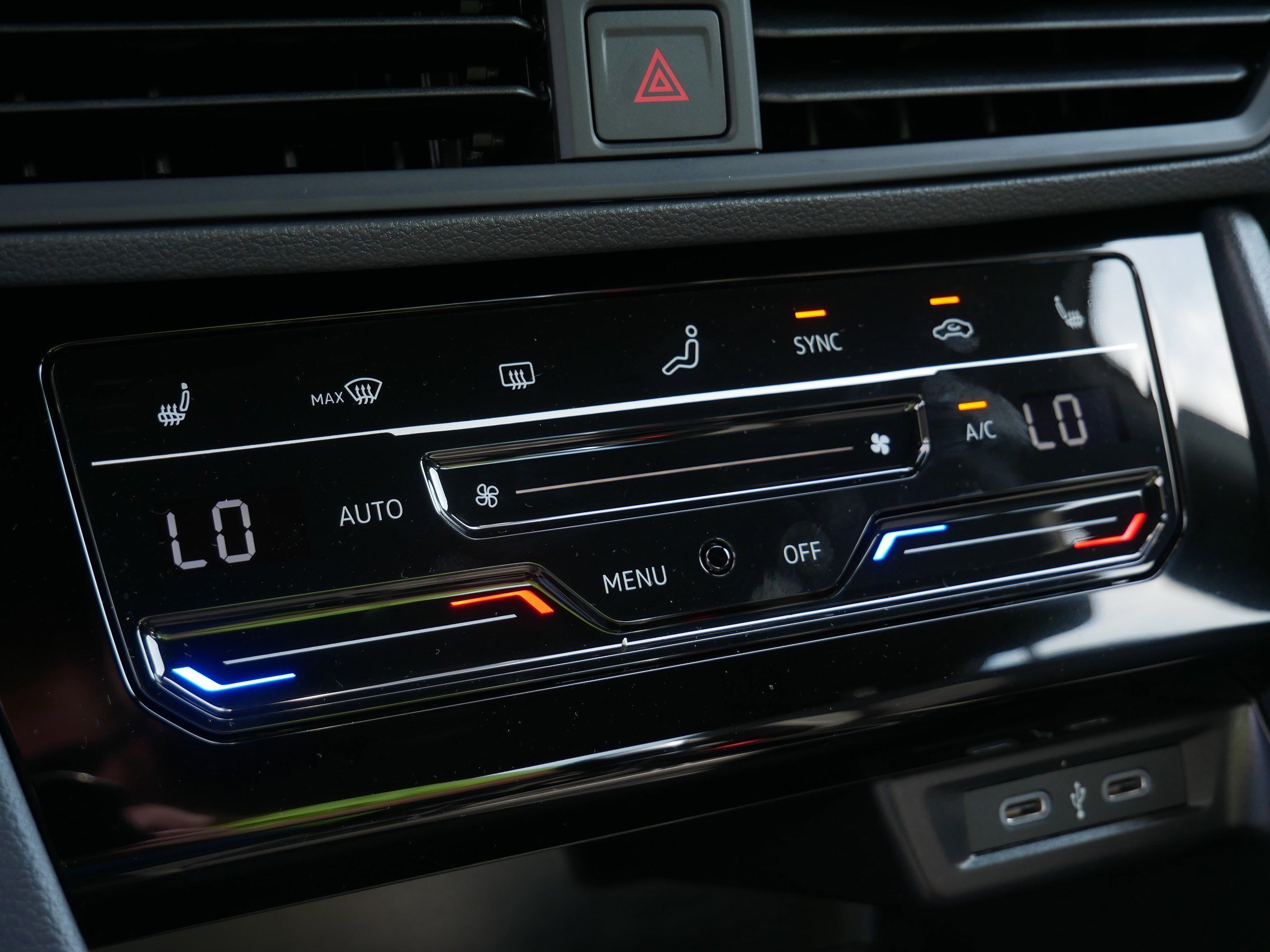 2025 Volkswagen Jetta Sport - Photo 9