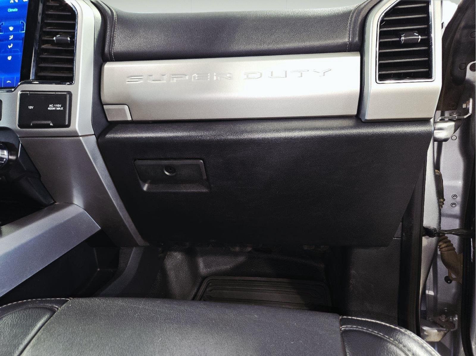 Used 2022 Iconic Silver Ford Lariat image 55