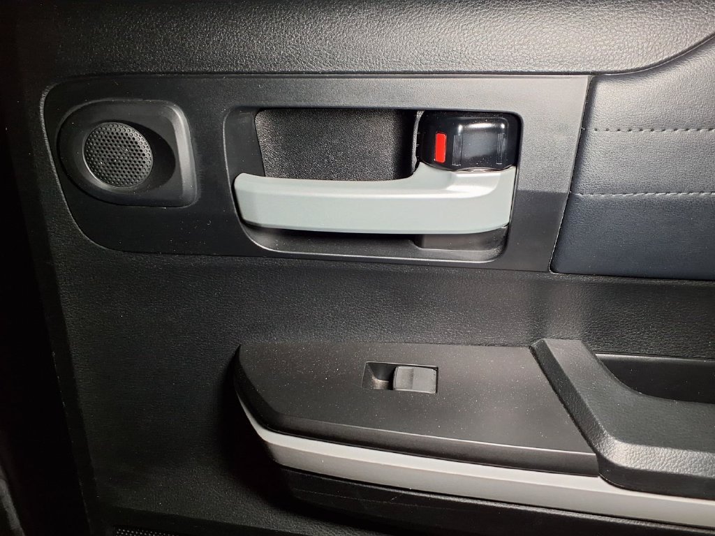 2021 Toyota Tundra Limited - Photo 25