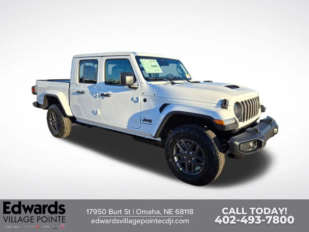 2026 Jeep Gladiator Sport S Auto's photo