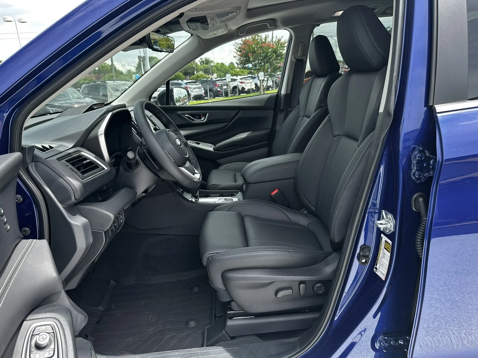 New 2026 SAPPHIRE BLUE PEARL Subaru Limited 7-Passenger image 13