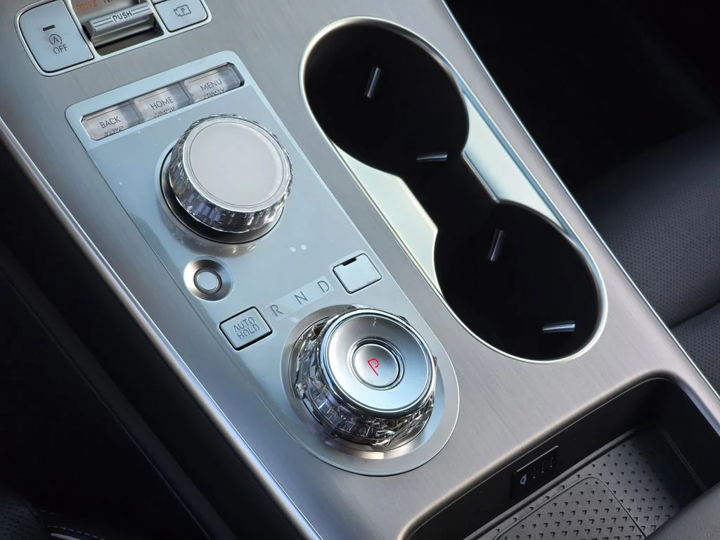 New 2026 Red Genesis 2.5T Select image 17