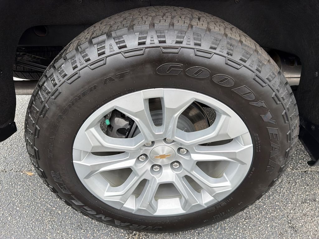 2025 Chevrolet Silverado 1500 LTZ - Photo 17