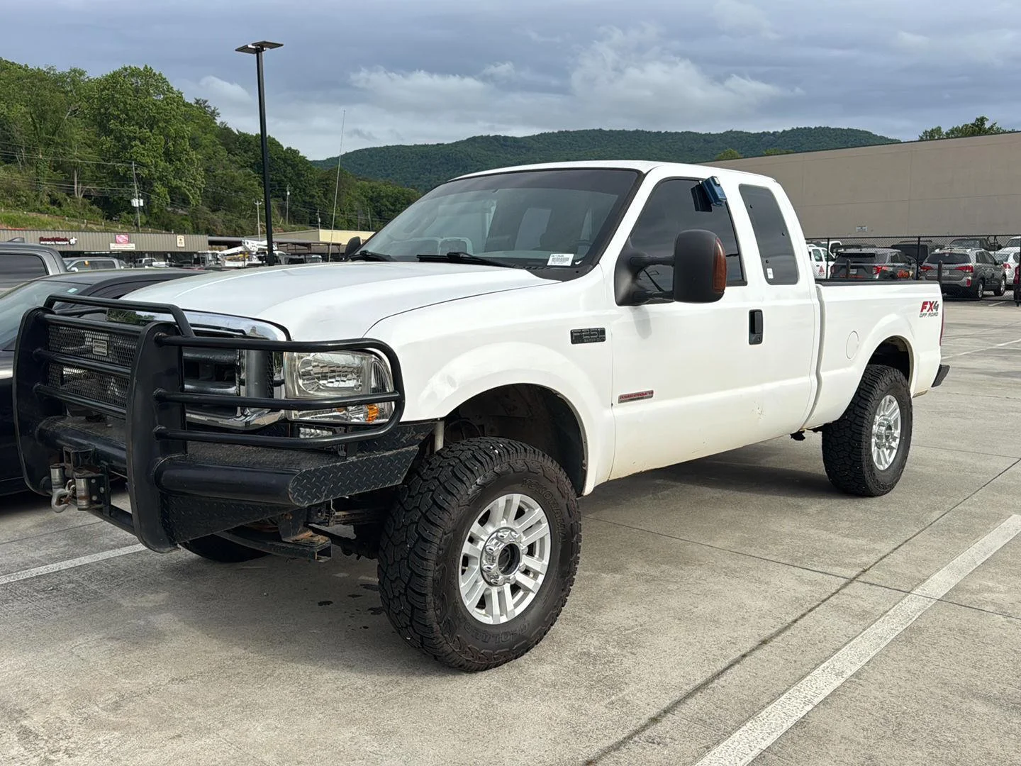 2004 Ford F-250 XL 4x4 SuperCab SWB's photo