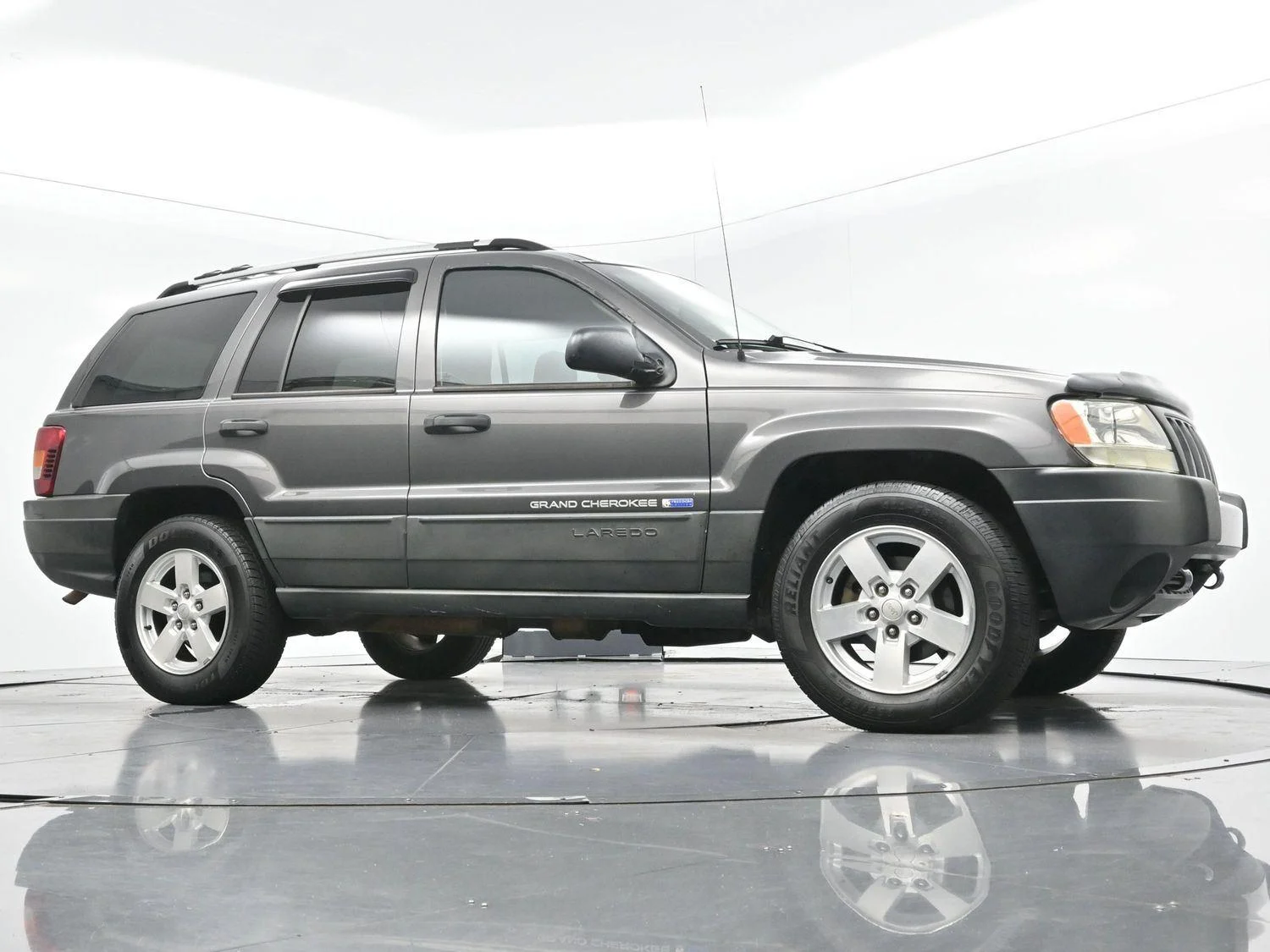 Used 2004  Jeep Columbia Edition 2WD image 36