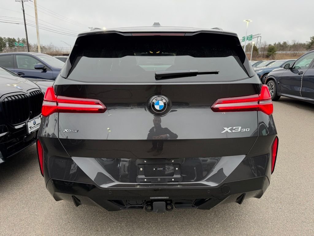 New 2026 Dark Graphite Metallic BMW 30 xDrive image 4