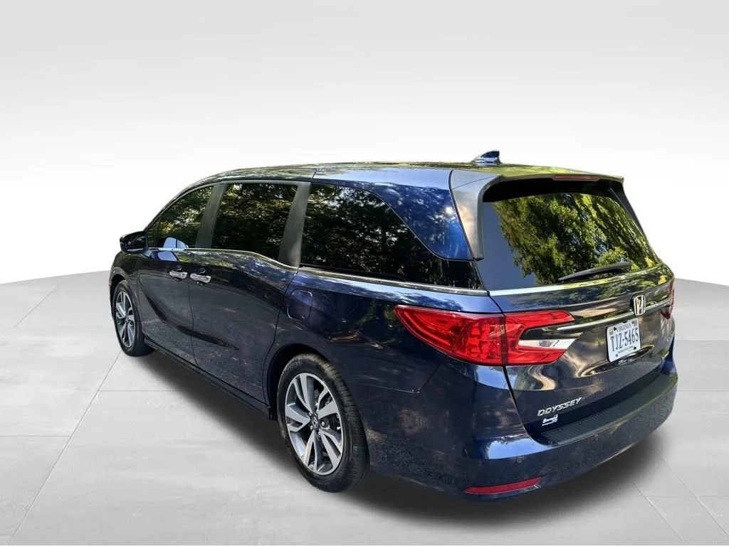 Used 2022 Blue Honda Touring image 3