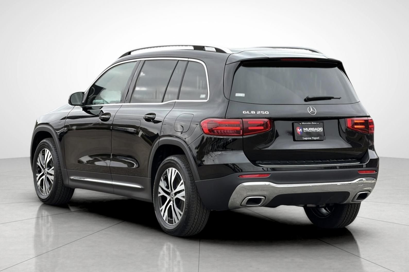 Certified Used 2026 Black Mercedes-Benz GLB 250 image 12