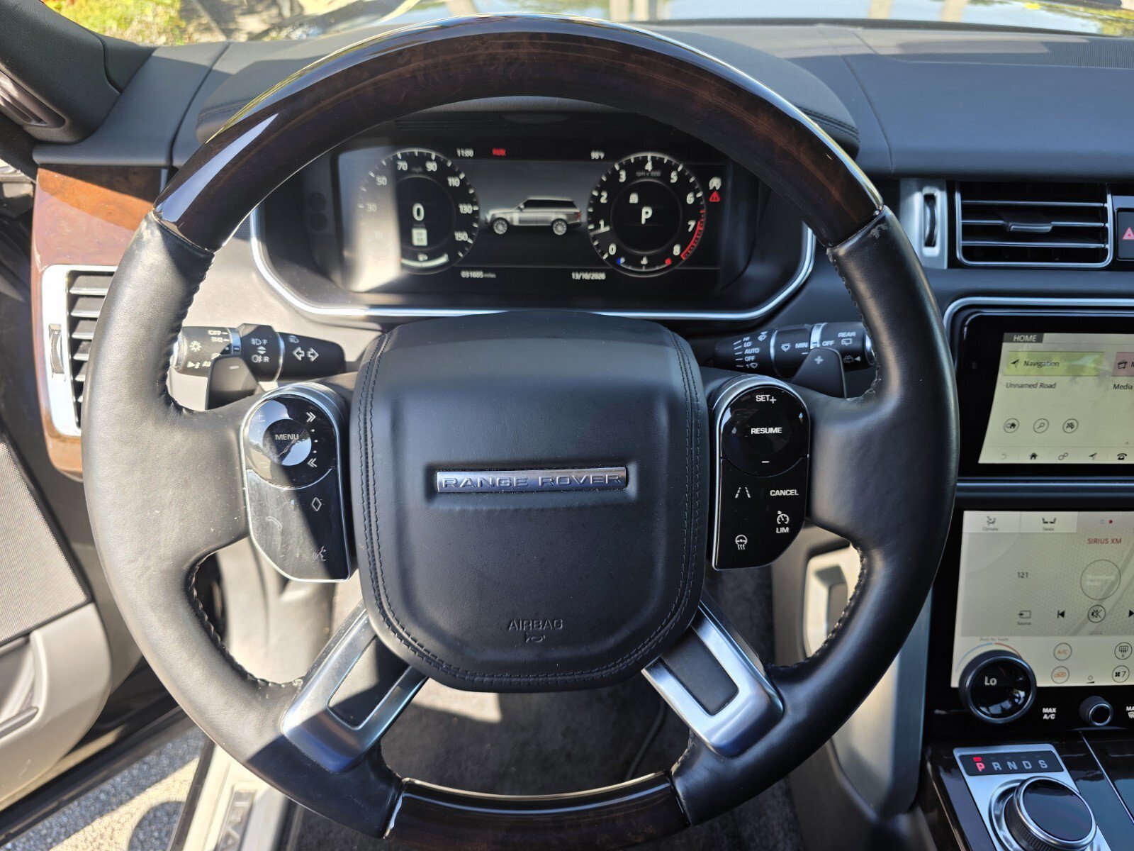 Used 2022 Santorini Black Metallic Land Rover P400 Westminster image 16
