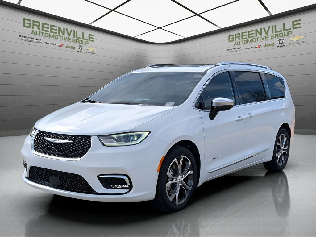 2026 Chrysler Pacifica Pinnacle's photo