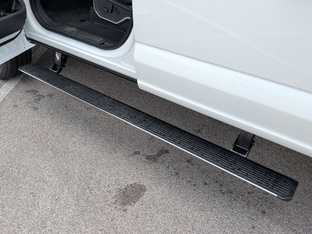 New 2026 Star White Metallic Tri-Coat Ford F-250® Platinum® image 48