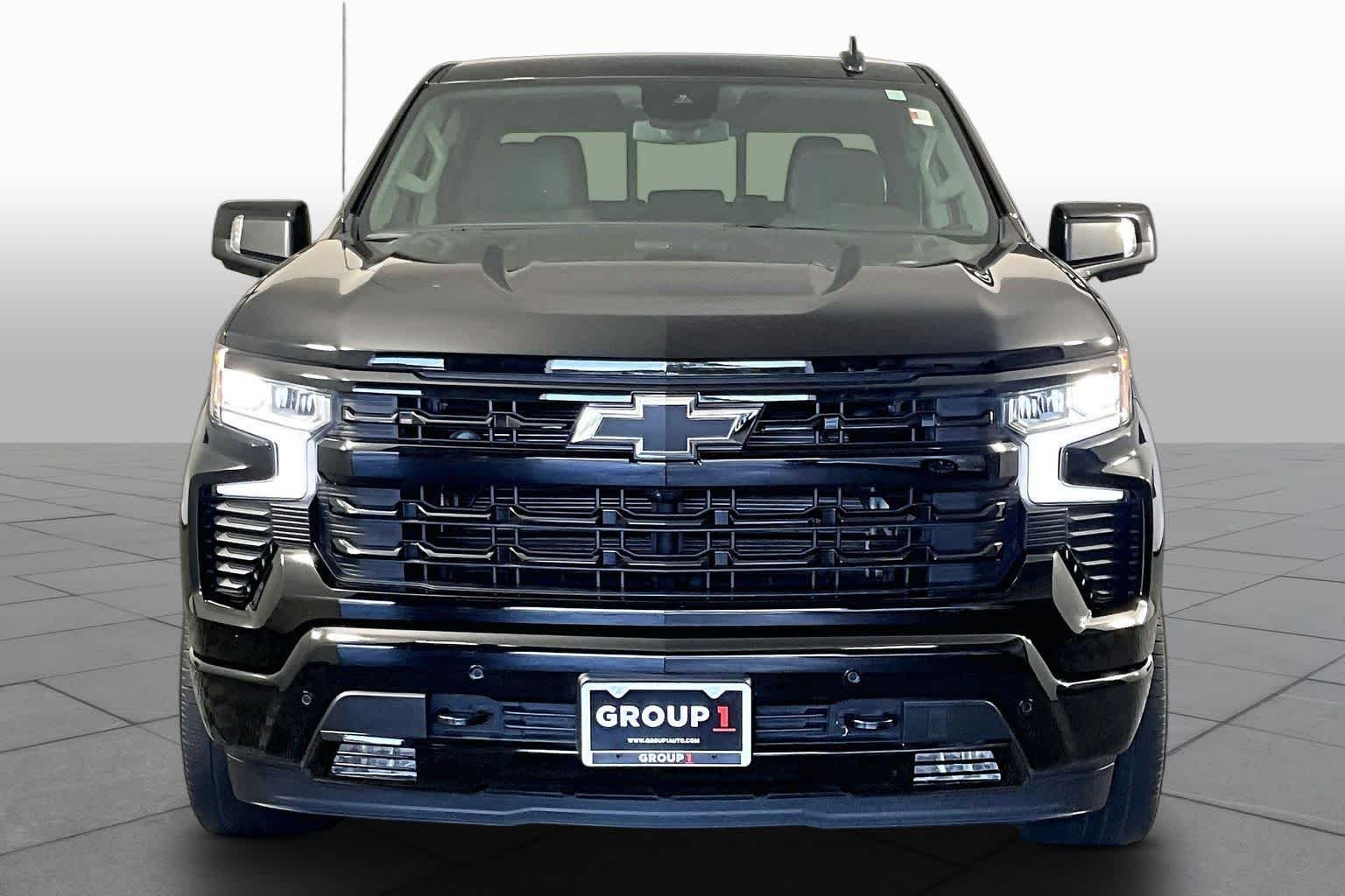 Used 2025 Black Chevrolet RST image 4