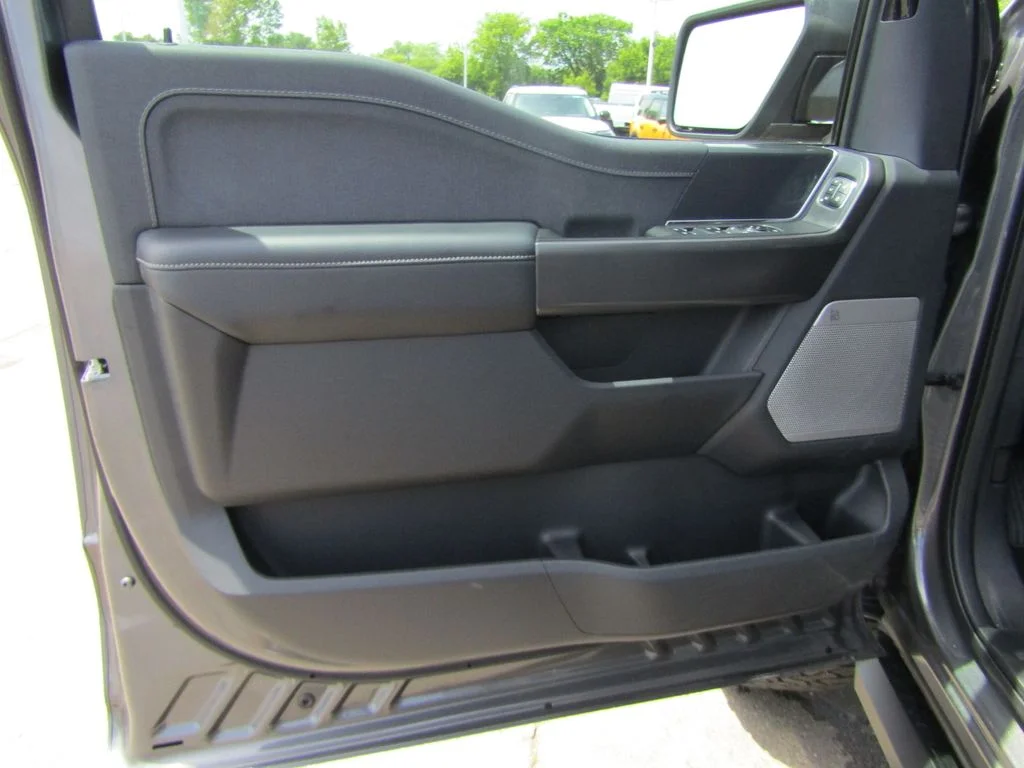 New 2026 Carbonized Gray Metallic Ford Lariat® image 24