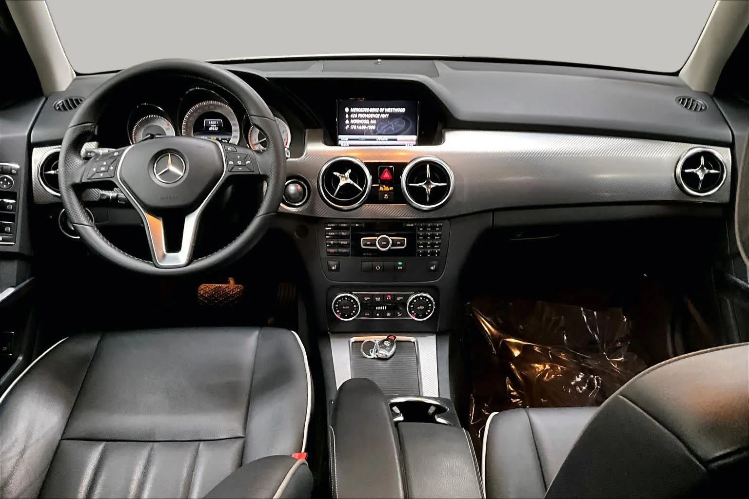 Used 2013 Diamond White Metallic Mercedes-Benz GLK 350 image 15