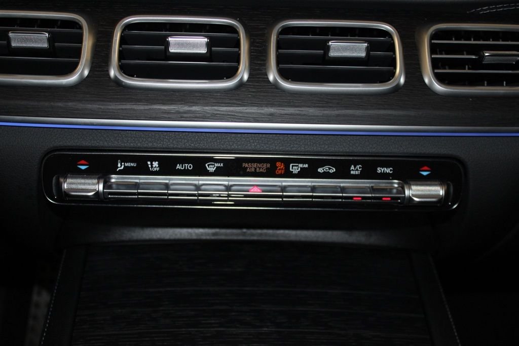 Certified Used 2026  Mercedes-Benz GLS 450 image 32