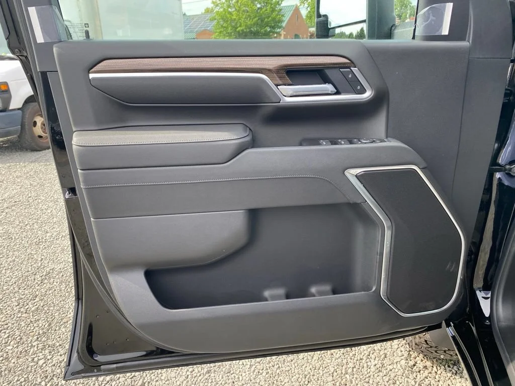 New 2026 Black Chevrolet LT image 9