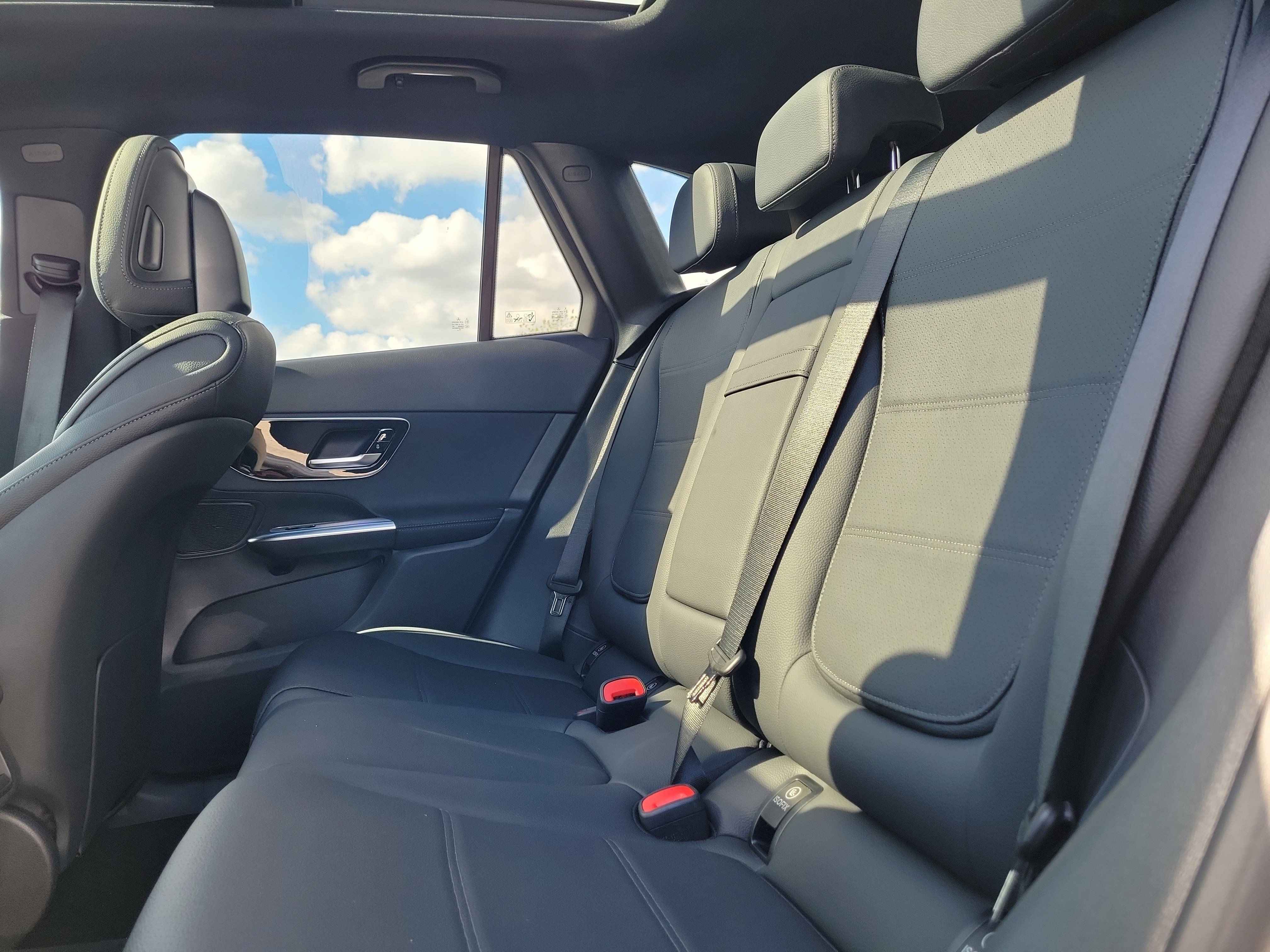 New 2026 MANUFAKTUR Alpine Grey Mercedes-Benz GLC 300 image 11