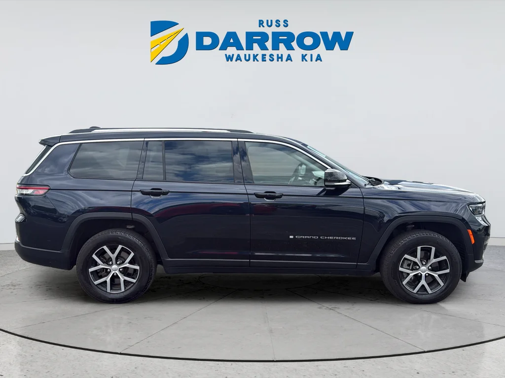 Used 2023 Black Jeep Limited image 6
