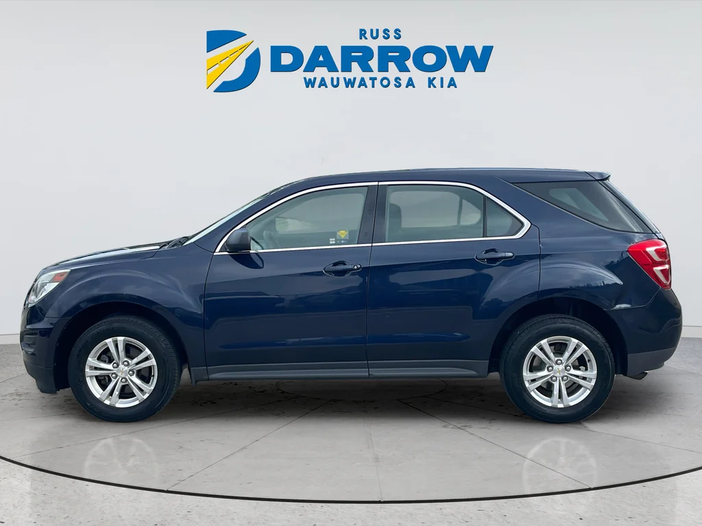 Used 2017 Chevrolet Equinox LS with VIN 2GNALBEK5H1533857 for sale in Wauwatosa, WI