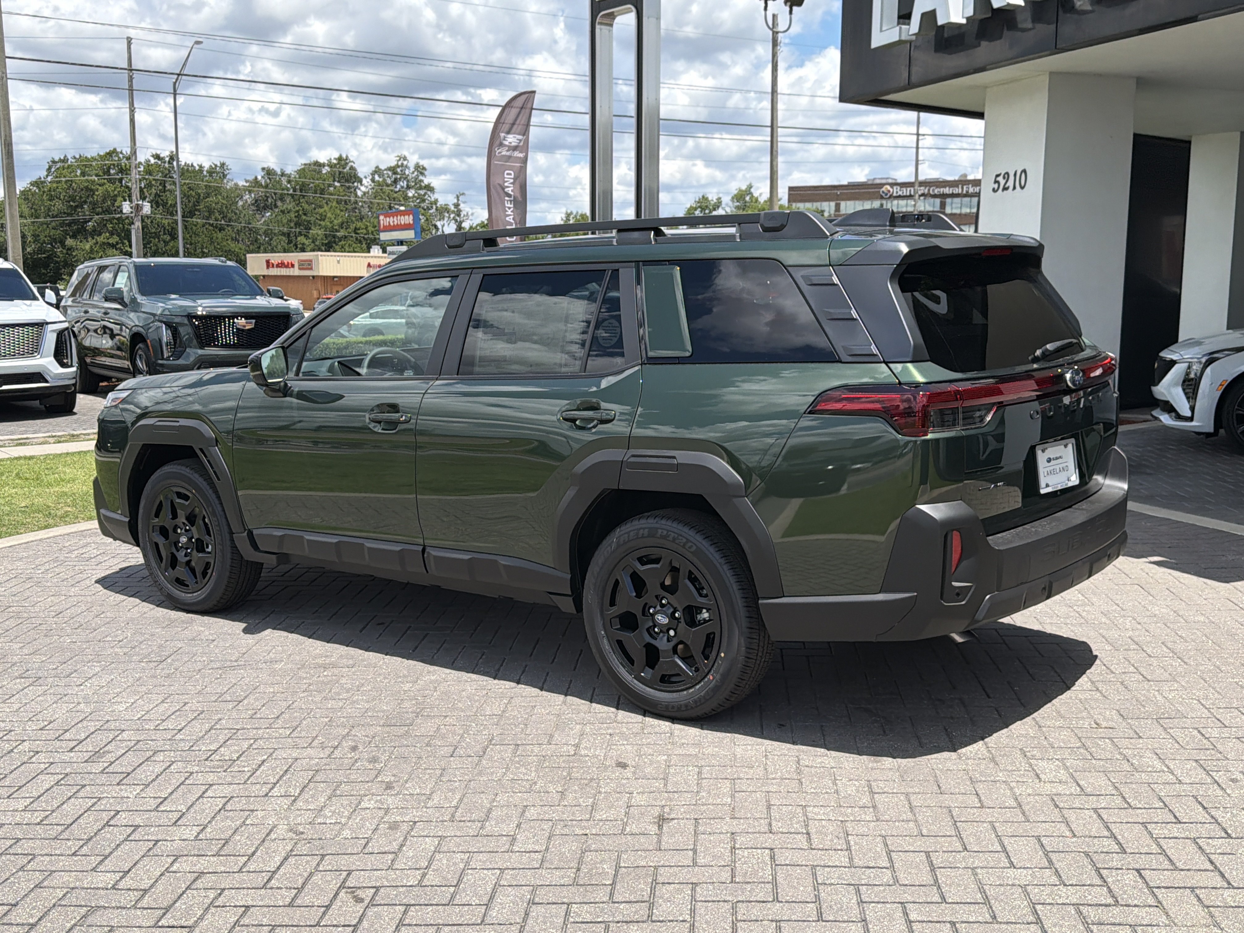New 2026 DEEP EMERALD GREEN PEARL Subaru Limited image 4