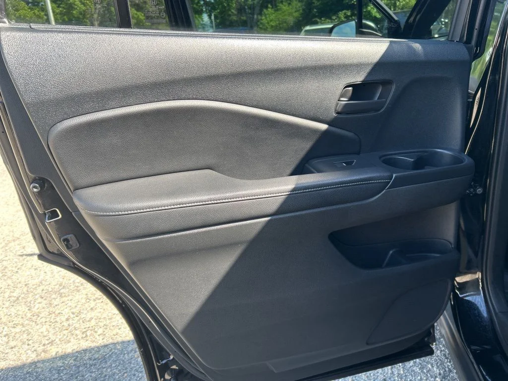 Used 2022 Black Honda EX-L image 16
