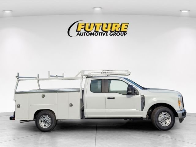 New 2026 Oxford White Ford F-250® XL image 83