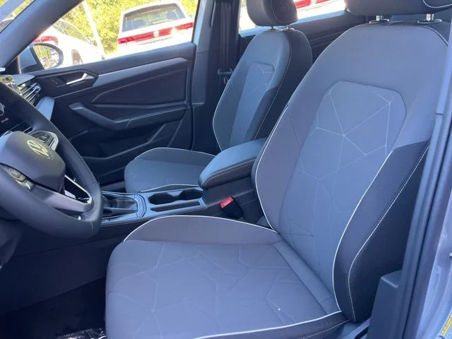 2026 Volkswagen Jetta Sport - Photo 8