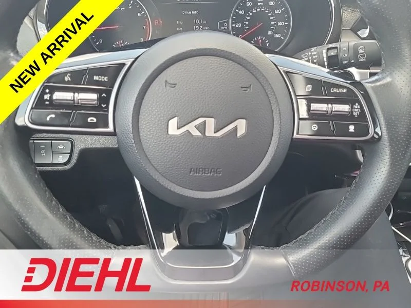 Used 2022 White Kia SX image 13