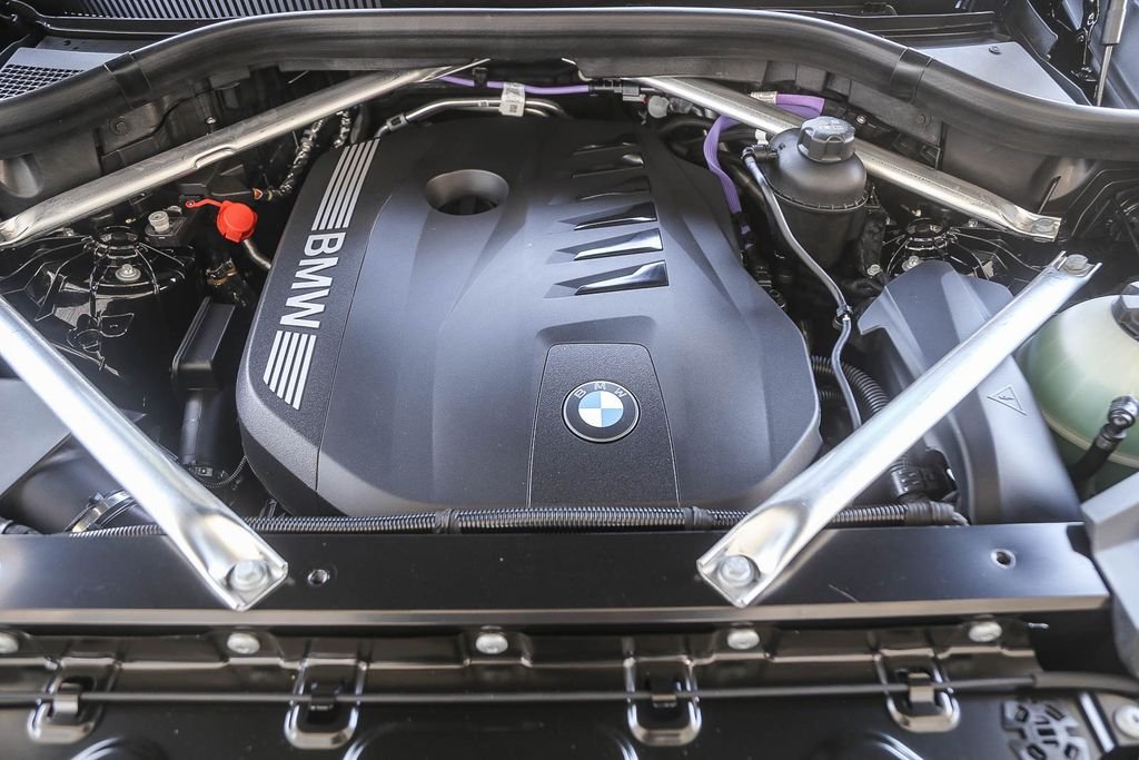 New 2026 Black Sapphire Metallic BMW xDrive40i image 23