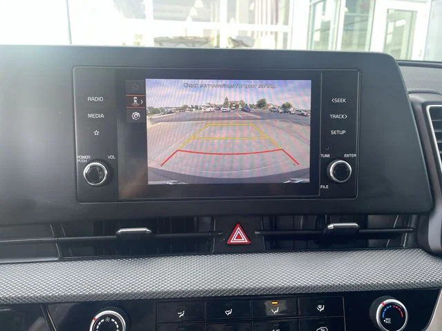 2025 Kia Sportage LX - Photo 23