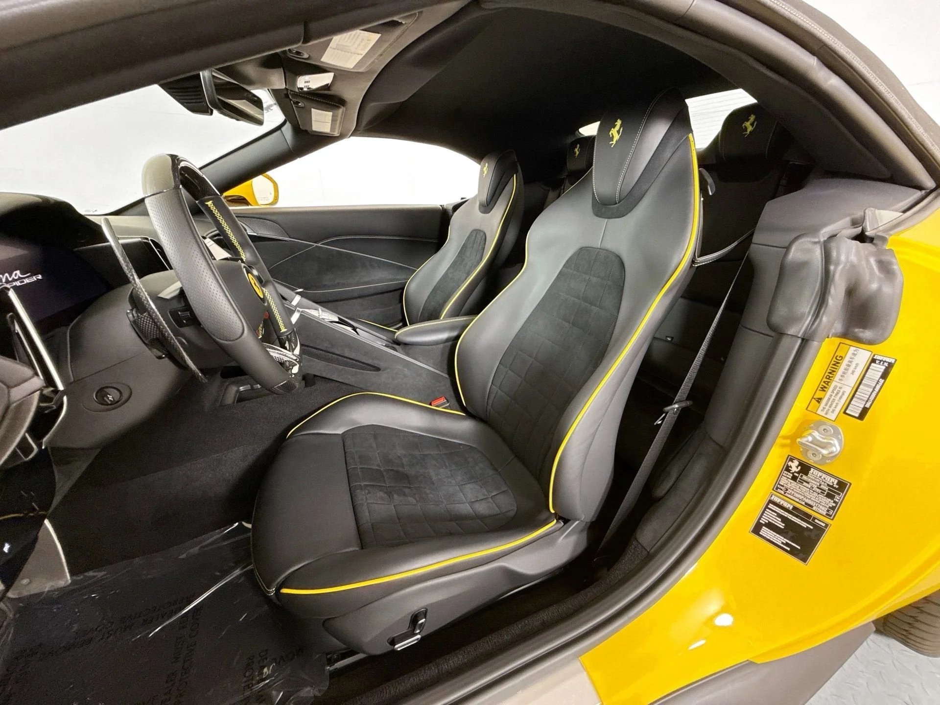2025 Ferrari Roma Base - Photo 9