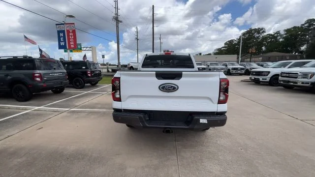 New 2026 Oxford White Ford XLT image 11