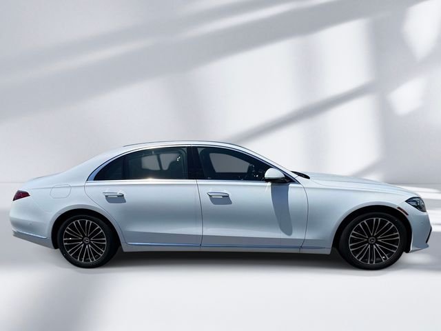 New 2026 MANUFAKTUR Moonlight White Magno Mercedes-Benz S 580 image 6