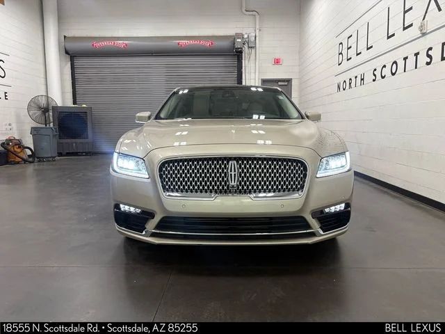 Used 2017 Gold Lincoln Reserve image 5