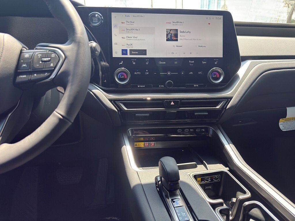 2026 Lexus TX - Photo 15