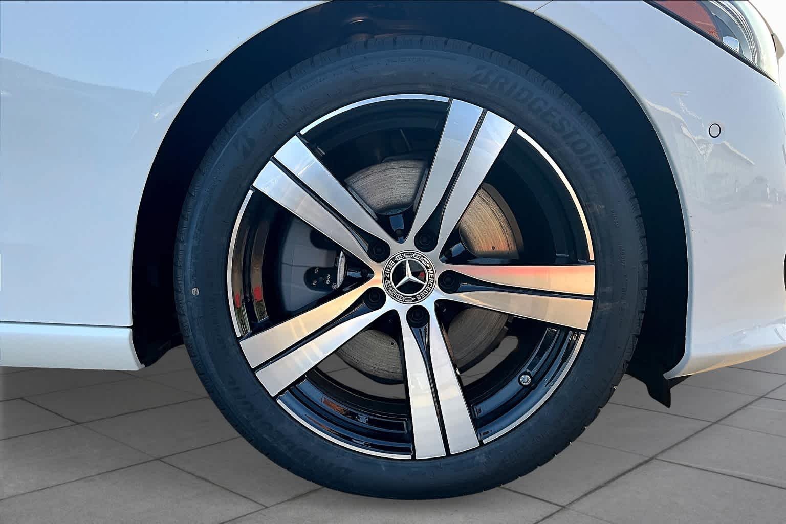Used 2025 Polar White Mercedes-Benz C 300 image 11