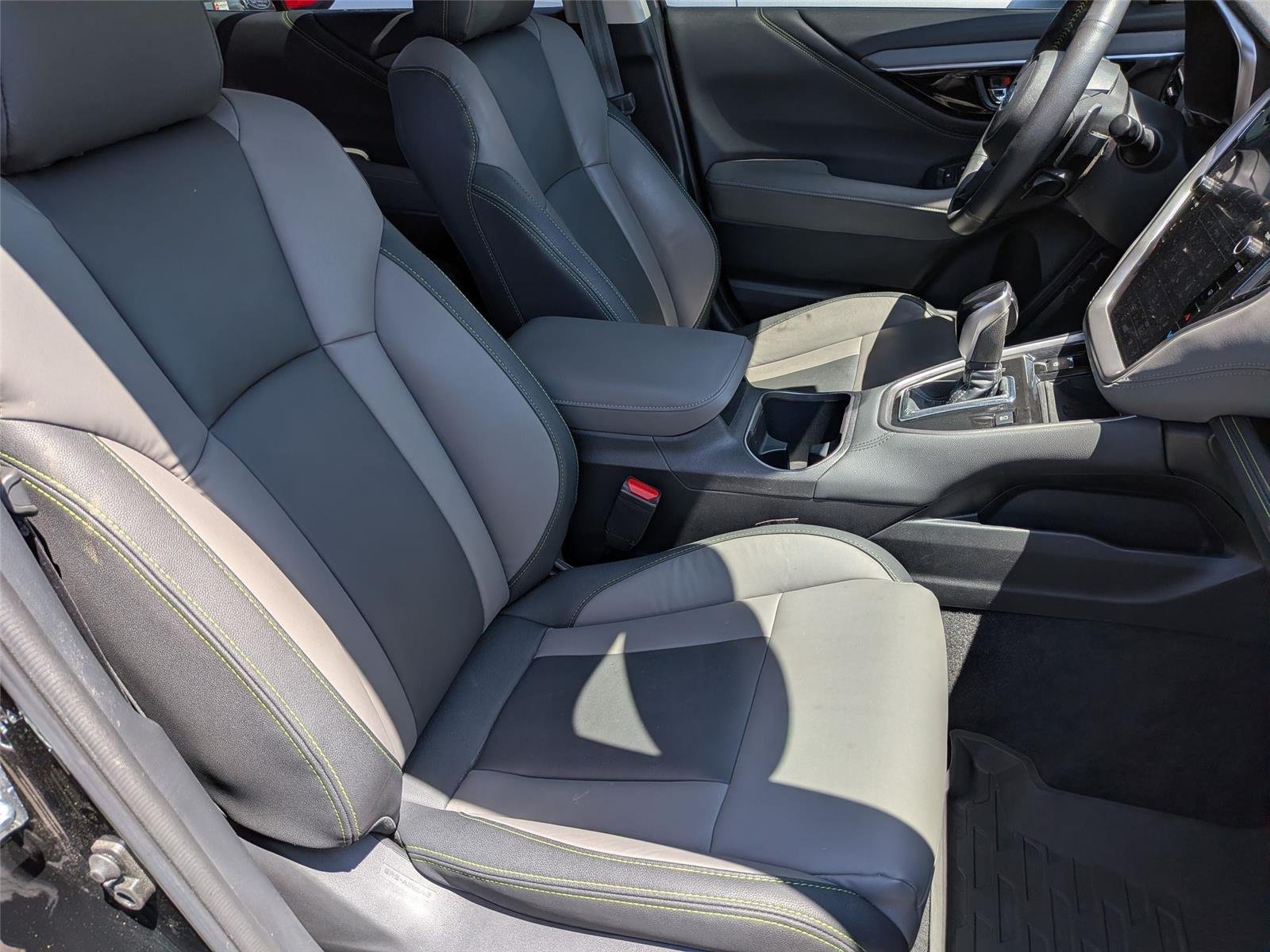 Used 2025 Crystal Black Silica Subaru Onyx Edition XT image 36