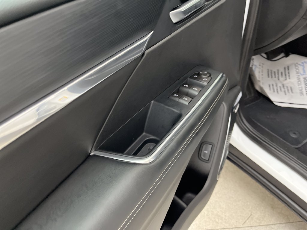 Used 2026 White GMC Elevation image 10