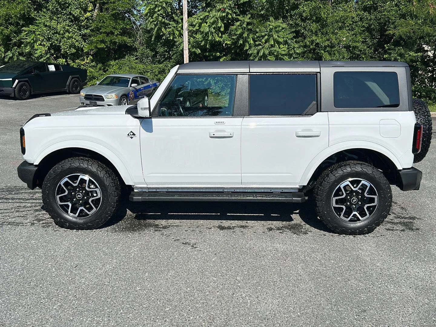 Used 2022 Oxford White Ford Outer Banks image 2