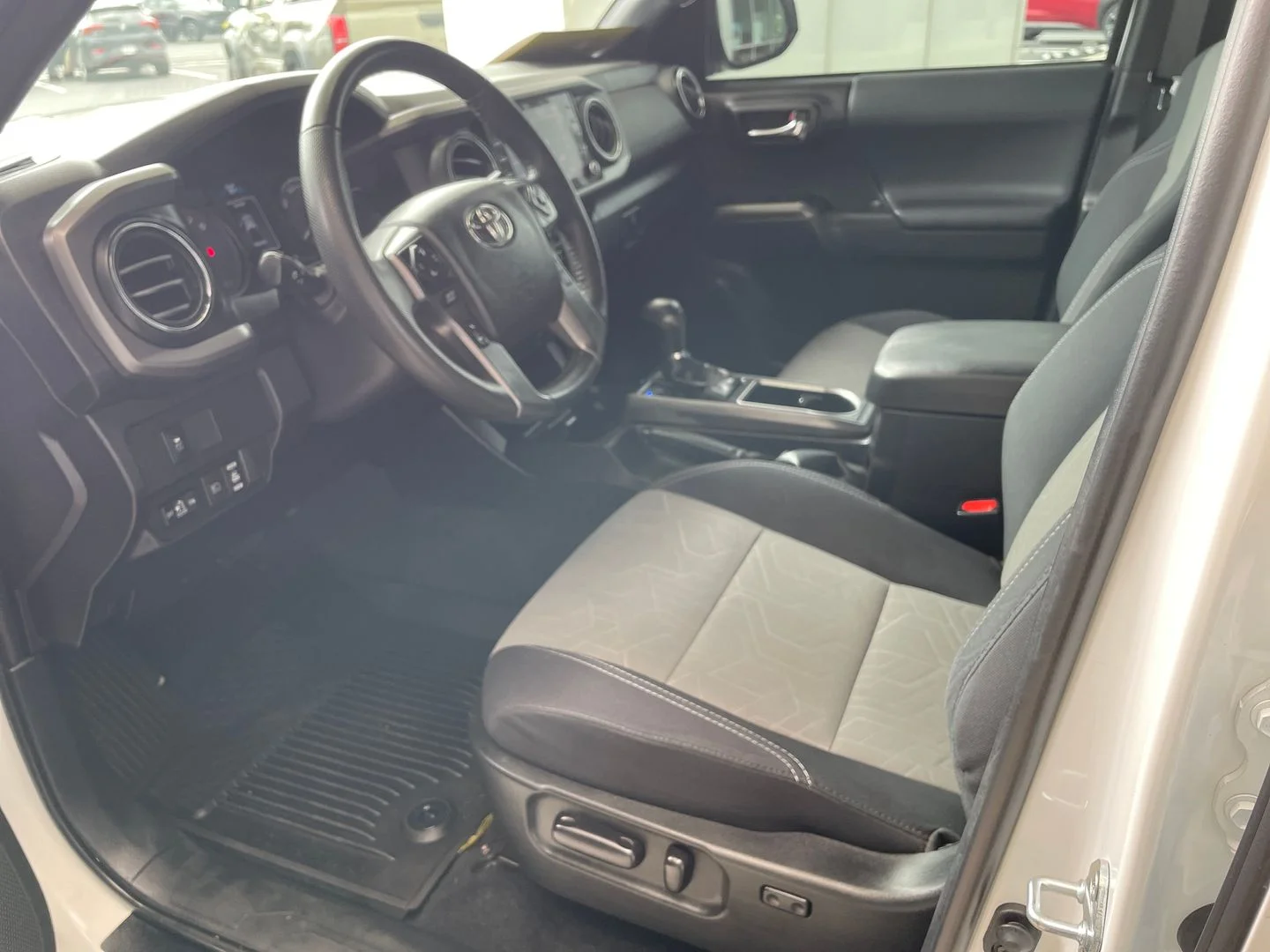Certified Used 2022 White Toyota TRD Off-Road image 12
