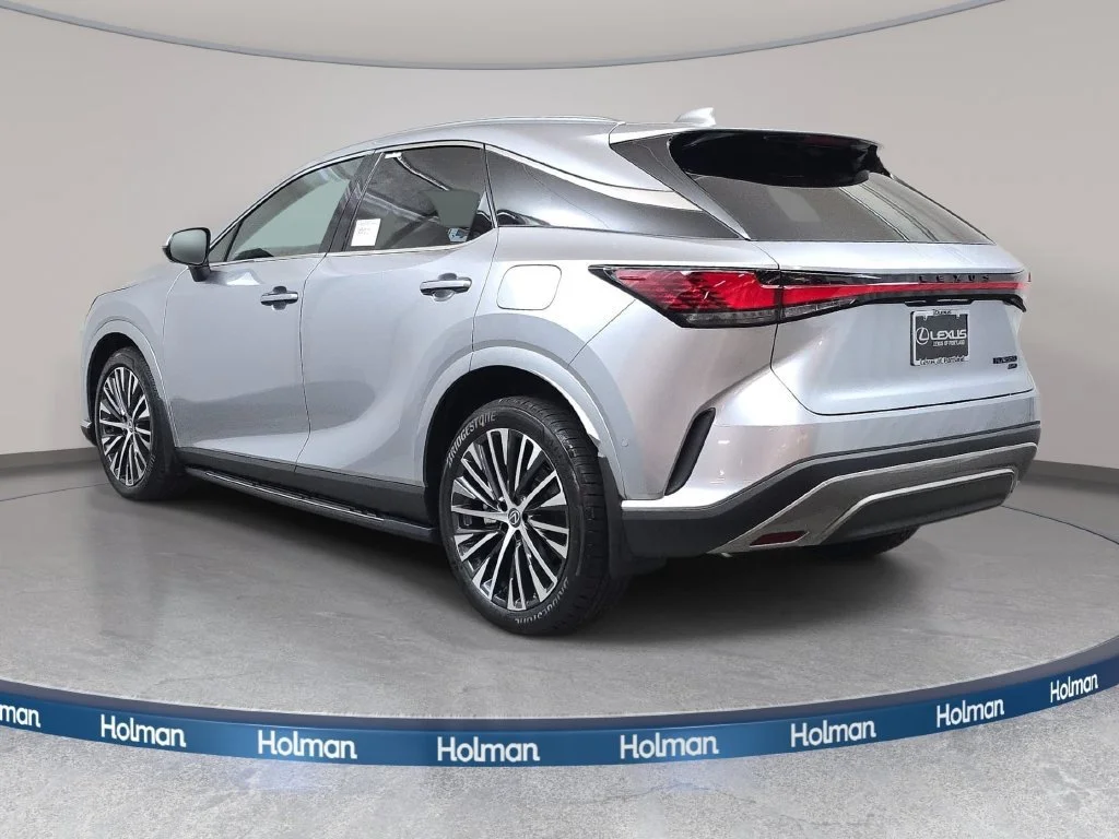 New 2026 Iridium Lexus PREMIUM PLUS image 7